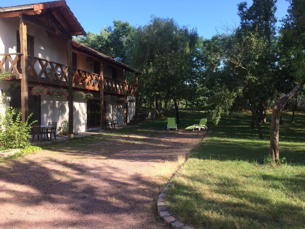 La Ferme Aux Biches
